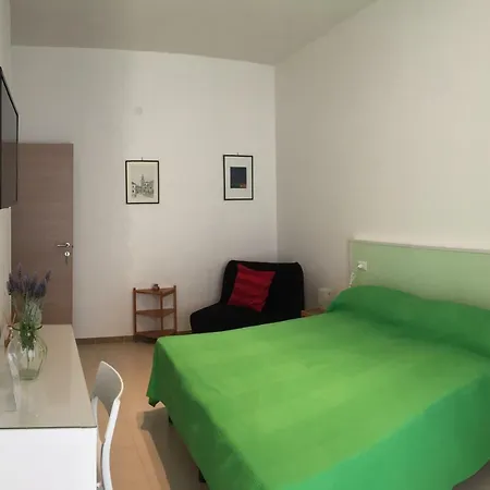 Bed & Breakfast Sorgente 23 *